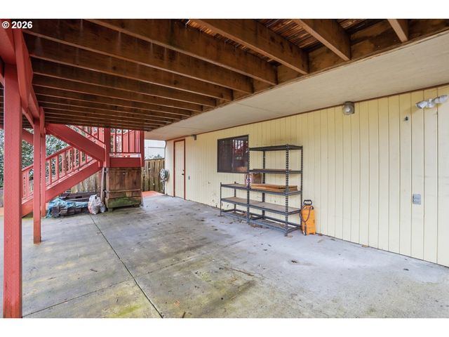 5525 BROADWAY St, West Linn, OR 97068