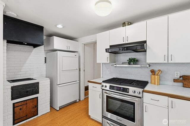 2306 NE 105th Street, Seattle, WA 98125