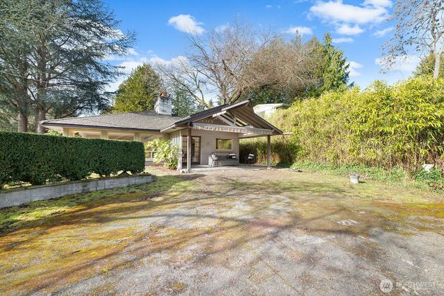 2306 NE 105th Street, Seattle, WA 98125