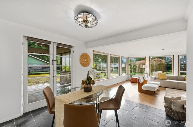 2306 NE 105th Street, Seattle, WA 98125