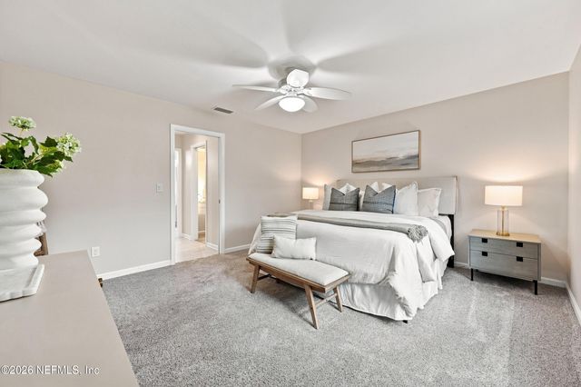 1122 LINKSIDE Court E, Atlantic Beach, FL 32233