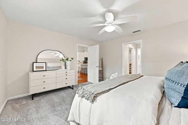 1122 LINKSIDE Court E, Atlantic Beach, FL 32233