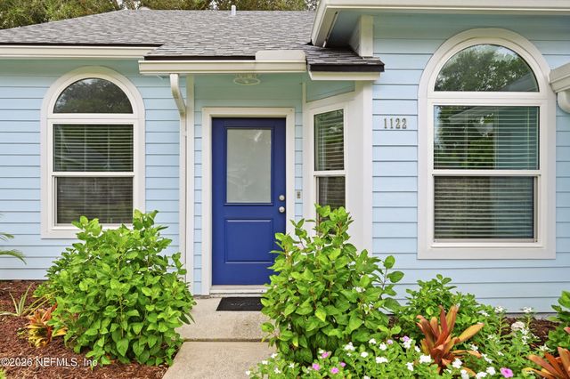 1122 LINKSIDE Court E, Atlantic Beach, FL 32233