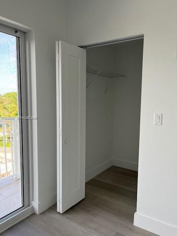 816 84th St 2, Miami Beach, FL 33141