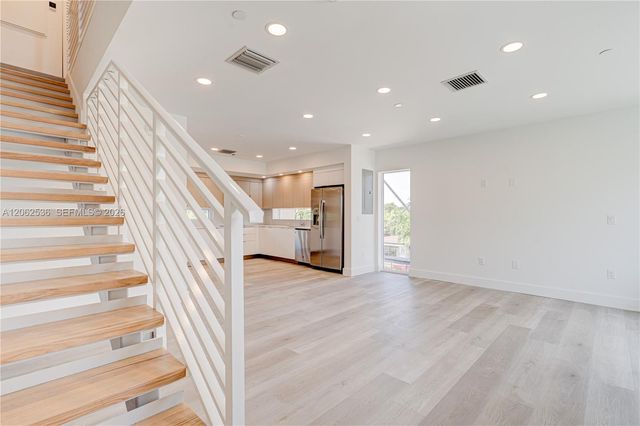 816 84th St 2, Miami Beach, FL 33141