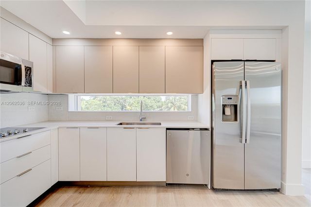 816 84th St 2, Miami Beach, FL 33141