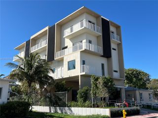 816 84th St 2, Miami Beach, FL 33141