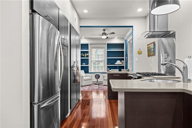 75 Pelham Street B, Newport, RI 02840