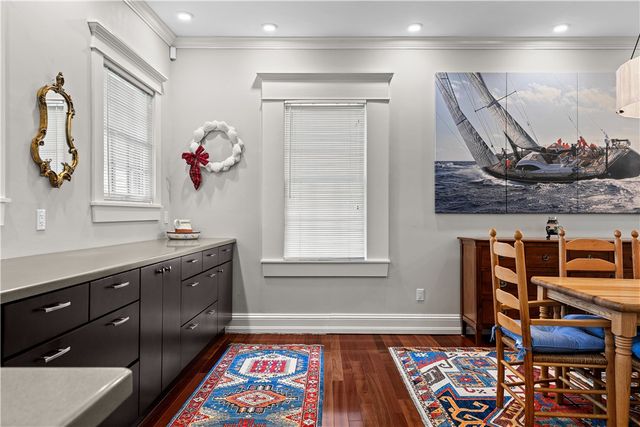 75 Pelham Street B, Newport, RI 02840