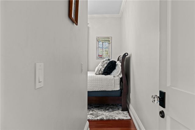 75 Pelham Street B, Newport, RI 02840