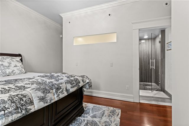 75 Pelham Street B, Newport, RI 02840