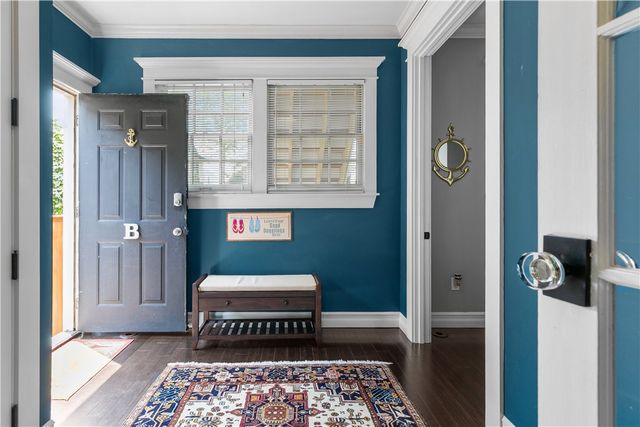 75 Pelham Street B, Newport, RI 02840