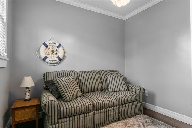 75 Pelham Street B, Newport, RI 02840