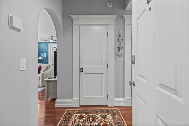 75 Pelham Street B, Newport, RI 02840