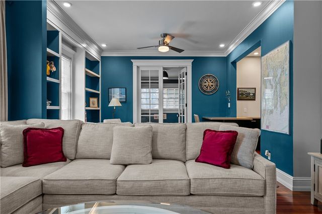 75 Pelham Street B, Newport, RI 02840