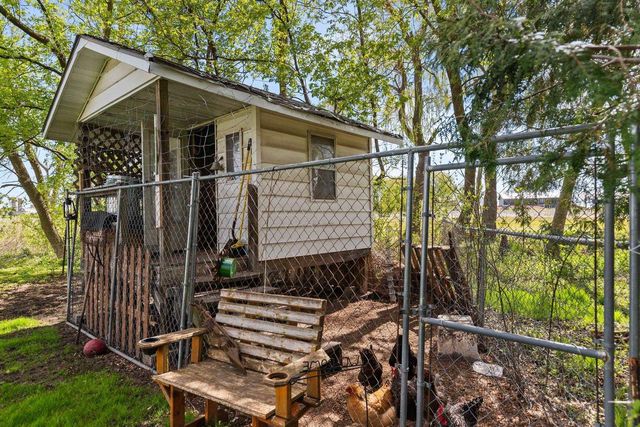 4461 COUNTY ROAD G, Oshkosh, WI 54904