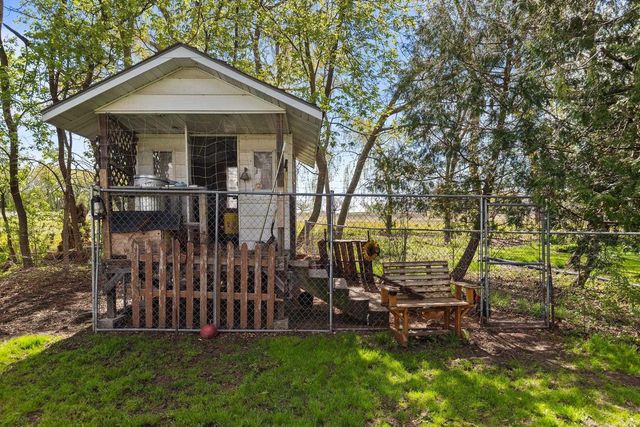 4461 COUNTY ROAD G, Oshkosh, WI 54904