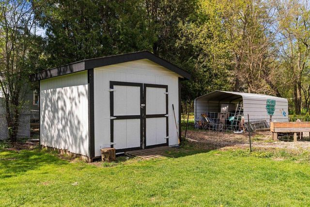 4461 COUNTY ROAD G, Oshkosh, WI 54904