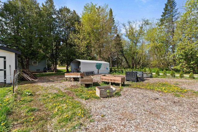 4461 COUNTY ROAD G, Oshkosh, WI 54904