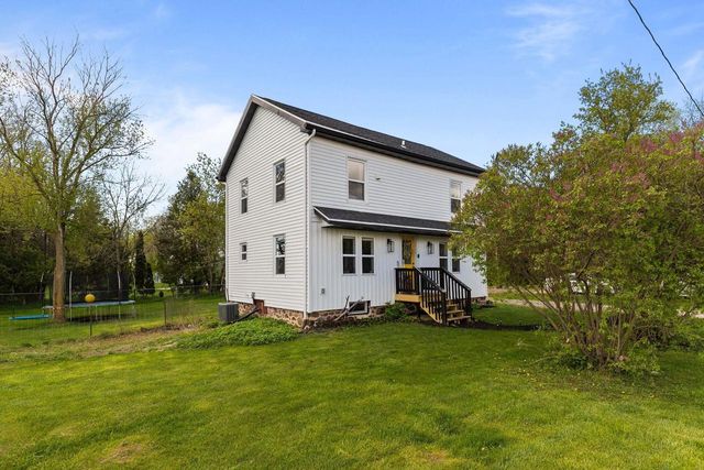 4461 COUNTY ROAD G, Oshkosh, WI 54904
