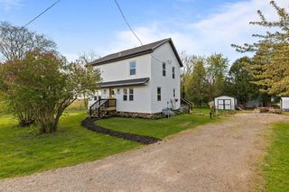 4461 COUNTY ROAD G, Oshkosh, WI 54904