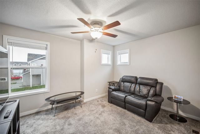 4024 NE Timber Lane, Ankeny, IA 50021