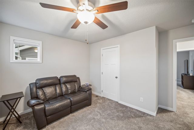 4024 NE Timber Lane, Ankeny, IA 50021