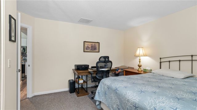 993 Williamsburg Circle, Warwick, RI 02886