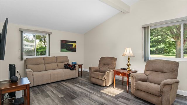 993 Williamsburg Circle, Warwick, RI 02886