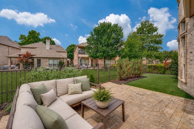 29 Pristine Pond Drive, Frisco, TX 75034