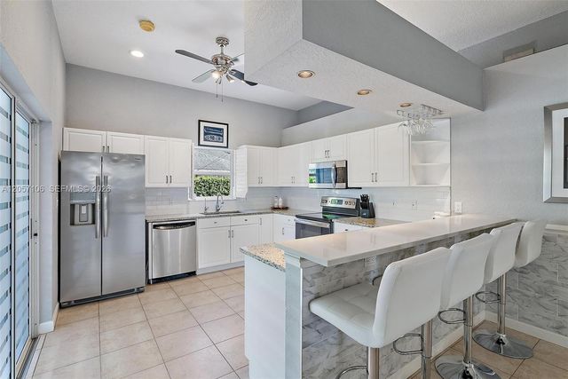 6051 Kendrick St, Jupiter, FL 33458