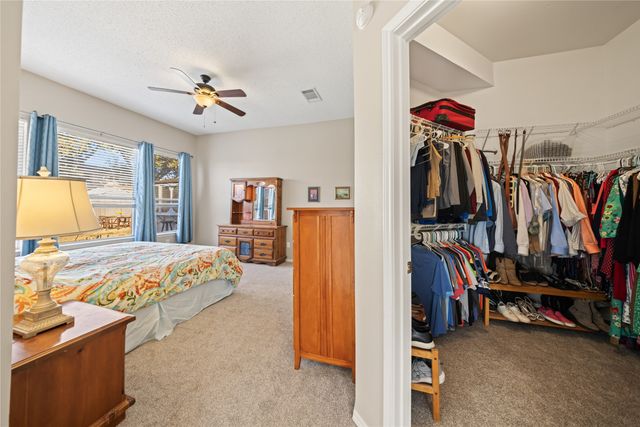 6829 Dougal Avenue, Fort Worth, TX 76137