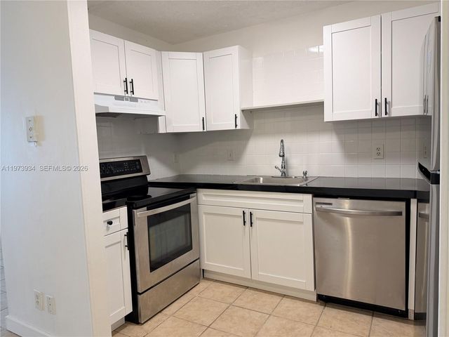 3215 NW 102nd Ter 3215, Coral Springs, FL 33065