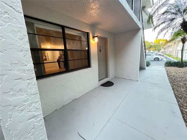 3215 NW 102nd Ter 3215, Coral Springs, FL 33065