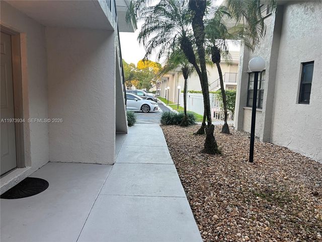 3215 NW 102nd Ter 3215, Coral Springs, FL 33065
