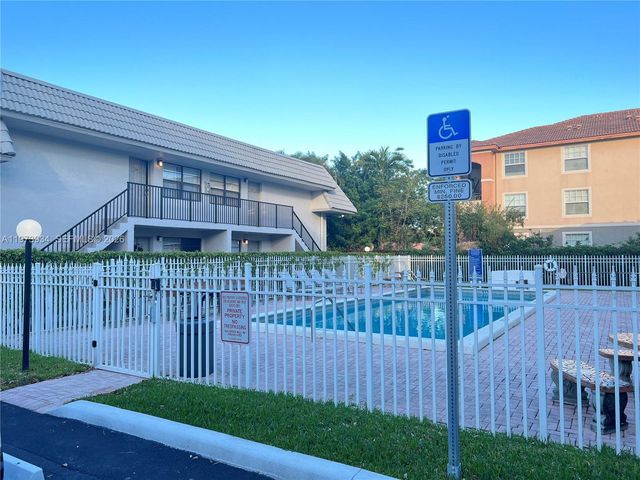 3215 NW 102nd Ter 3215, Coral Springs, FL 33065