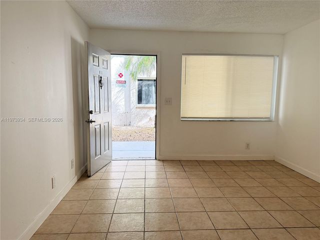 3215 NW 102nd Ter 3215, Coral Springs, FL 33065