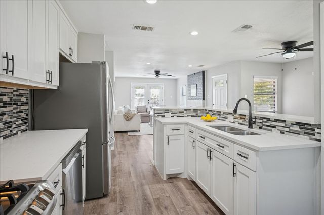 2717 El Tivoli Drive, Dallas, TX 75211