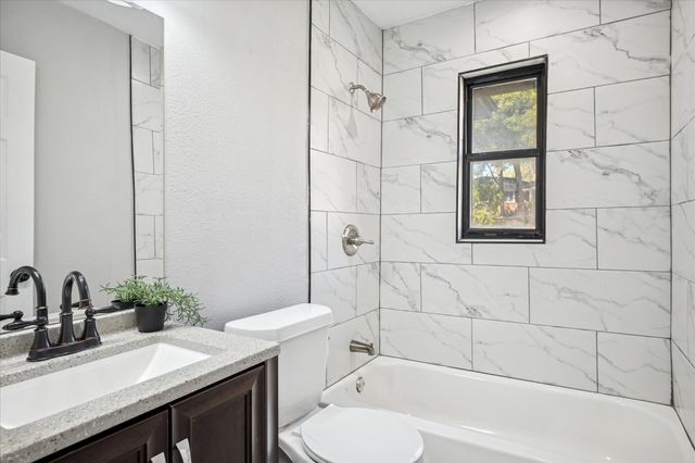 2717 El Tivoli Drive, Dallas, TX 75211