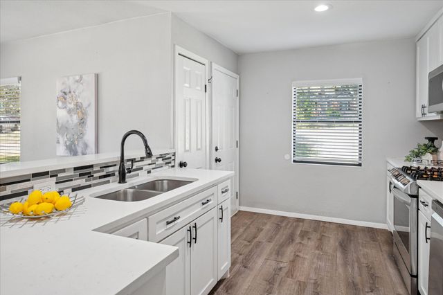 2717 El Tivoli Drive, Dallas, TX 75211