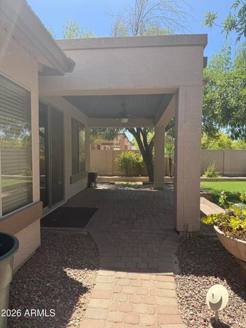 1122 E LONGHORN Place, Chandler, AZ 85286