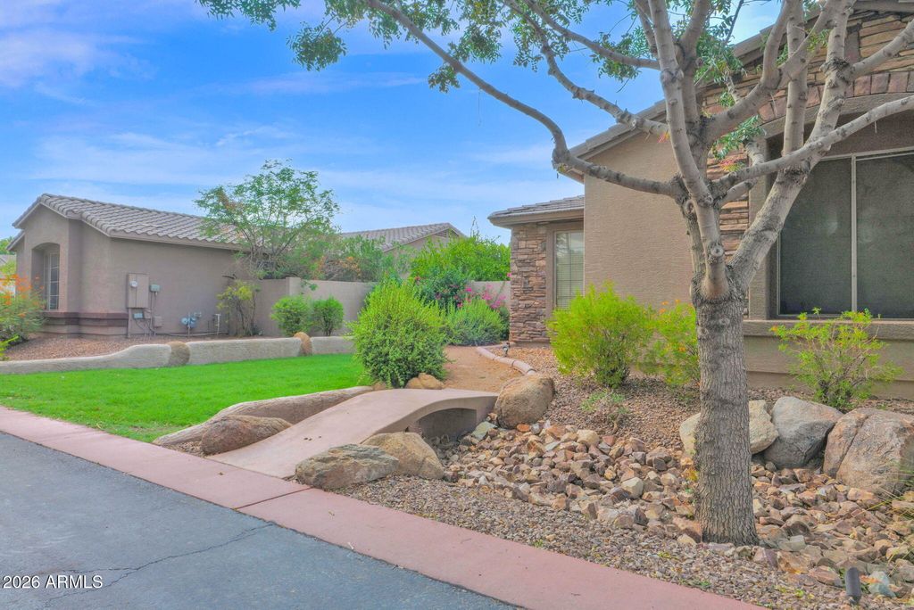 1122 E LONGHORN Place, Chandler, AZ 85286 — photo 2