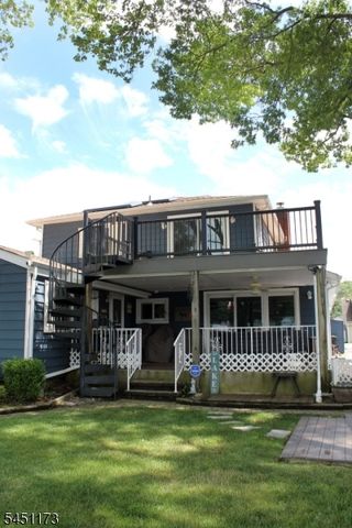 28 Benedict Dr, Jefferson Twp., NJ 07849