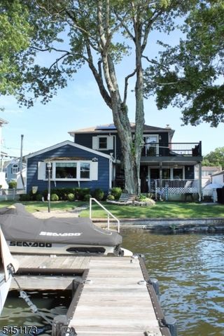 28 Benedict Dr, Jefferson Twp., NJ 07849