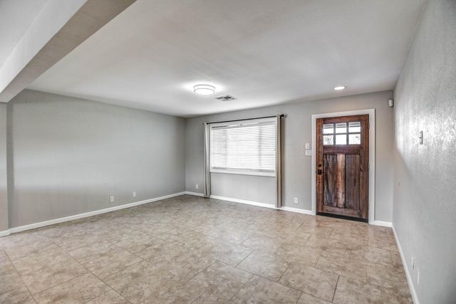 21 E McKinley Street, Tempe, AZ 85288