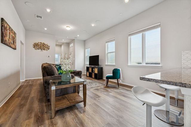 2800 Joe Dimaggio BLVD 46, Round Rock, TX 78665