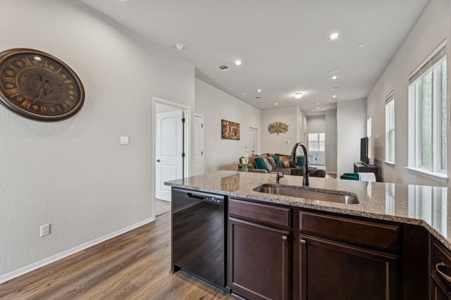 2800 Joe Dimaggio BLVD 46, Round Rock, TX 78665