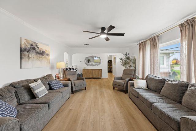 2621 S Stockton St, Lodi, CA 95240