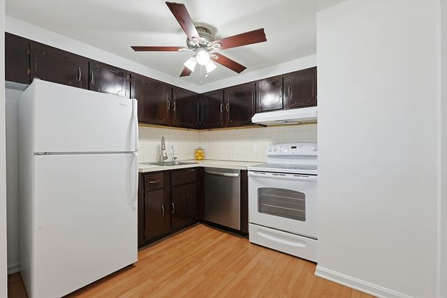 1229 Lawrence St 303, Lowell, MA 01852