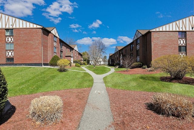 1229 Lawrence St 303, Lowell, MA 01852